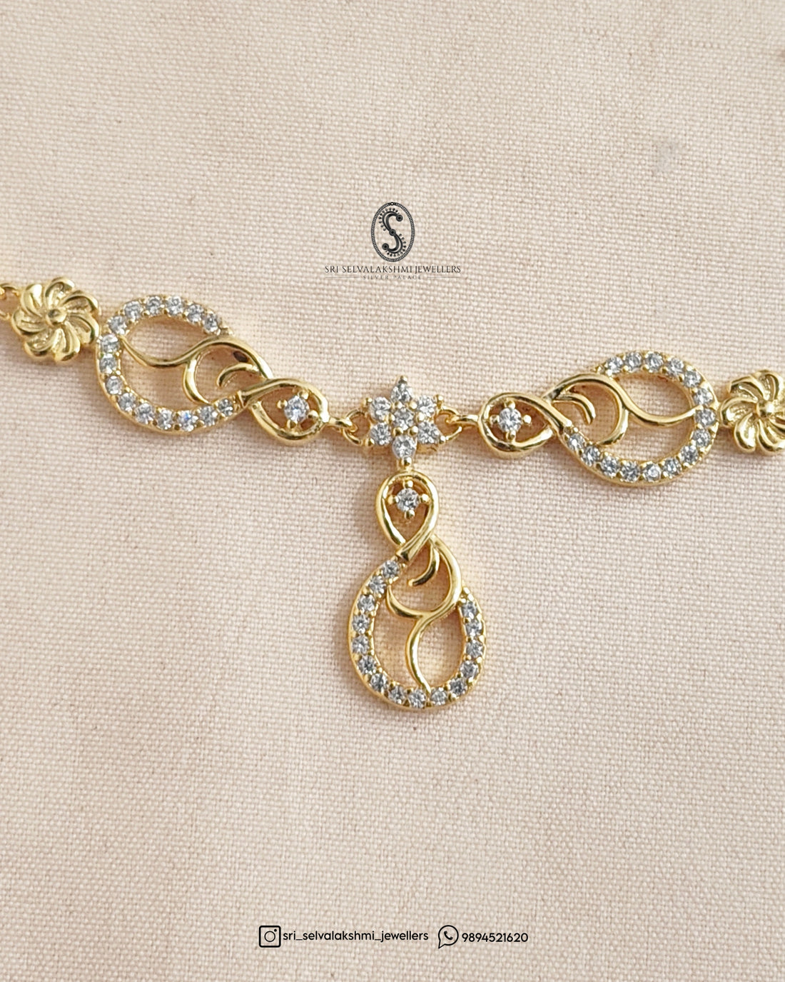 Diamond Inspired Silver Necklace Earrings 301