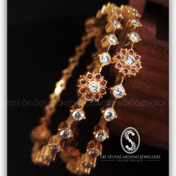 Floral White Stone Kemp Silver Bangles 114