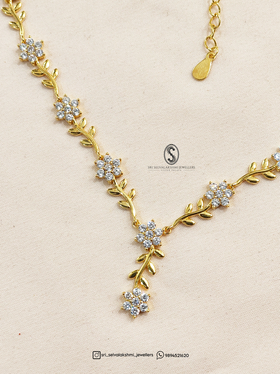 Lightweight Diamond Inspired Silver Necklace Earrings 304