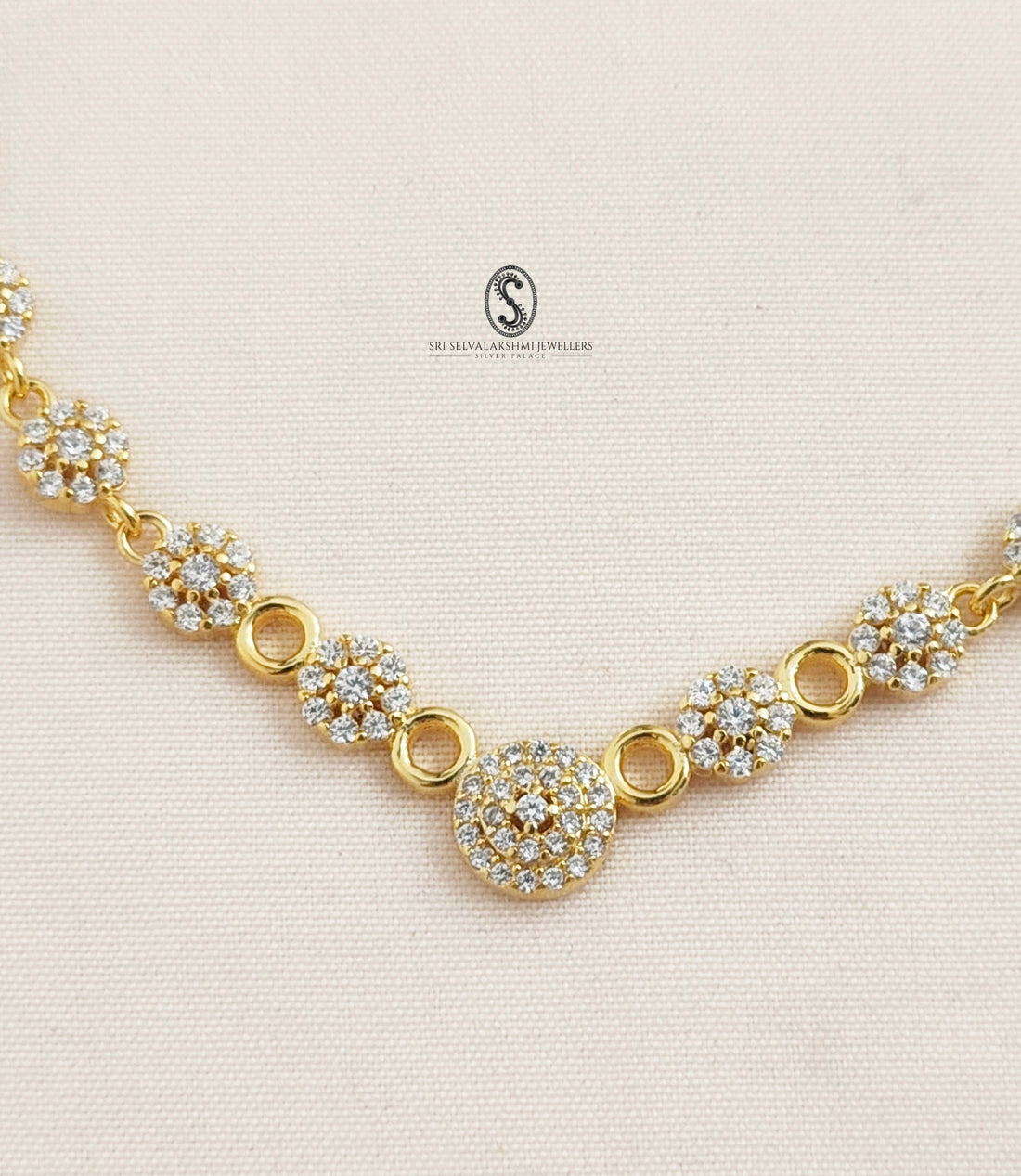 diamond inspired silver necklace lightweight