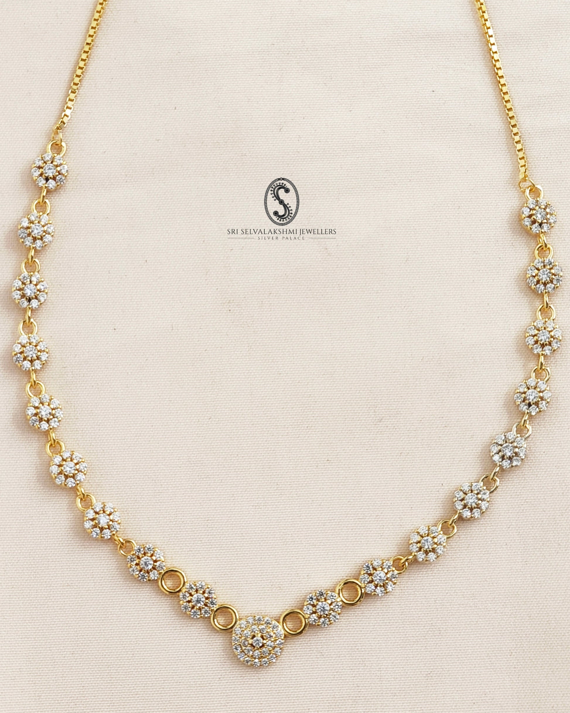 diamond inspired silver necklace lightweight