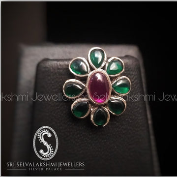 Kemp Silver Studs 4004